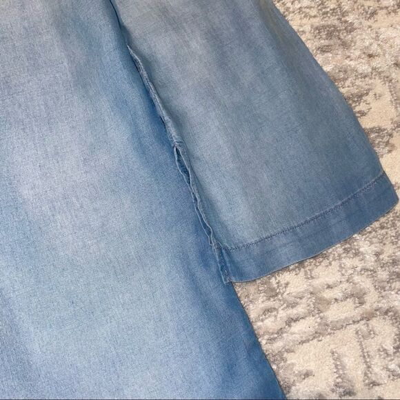 🚨 3 for $25 - Cloth & Stone off the Shoulder Denim Dress - Picture 3 of 7